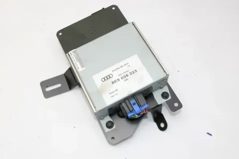 Audi A4 B6 8E Verstärker Sound Amplifier Endstufe Soundsystem 8E5035223