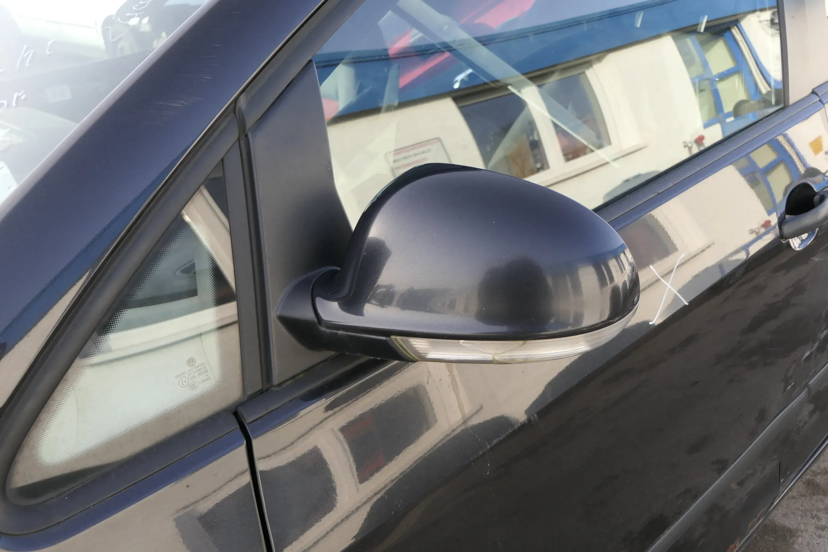 VW Golf 5 5M1 Plus elektrischer Spiegel Außenspiegel links Blinker schwarz LC9Z - Bild 1