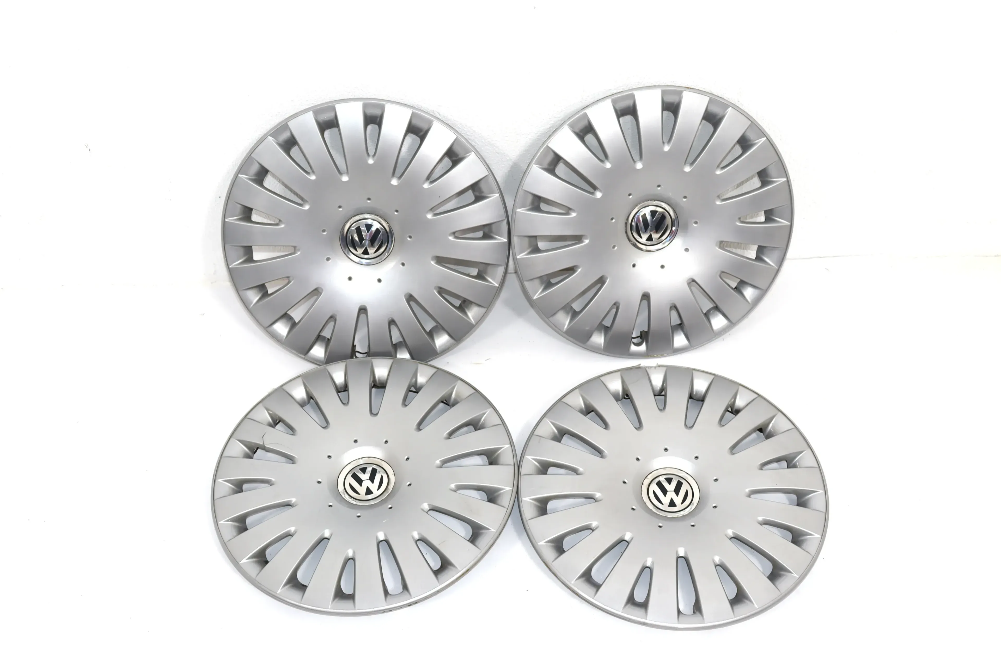 original 4 Stück VW Bora Golf 4 1J Radkappe Radzierkappe 16 Zoll 1J0601147M - Bild 1