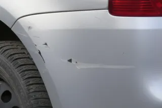 VW Touran 1T Stoßstange hinten Heckstoßstange Stoßfänger silber grau LA7W metall - Bild 5