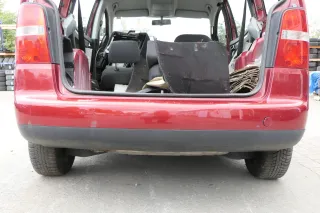 VW Touran 1T Stoßstange hinten Heckstoßstange Stoßfänger rot braun LA3W - Bild 1