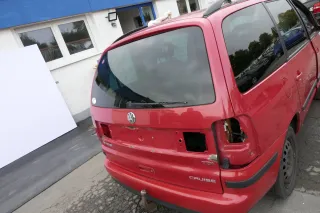VW Sharan 7M 7M3 Heckklappe Scheibe  Klappe hinten ab Bj.2000 rot LD3W - Bild 4