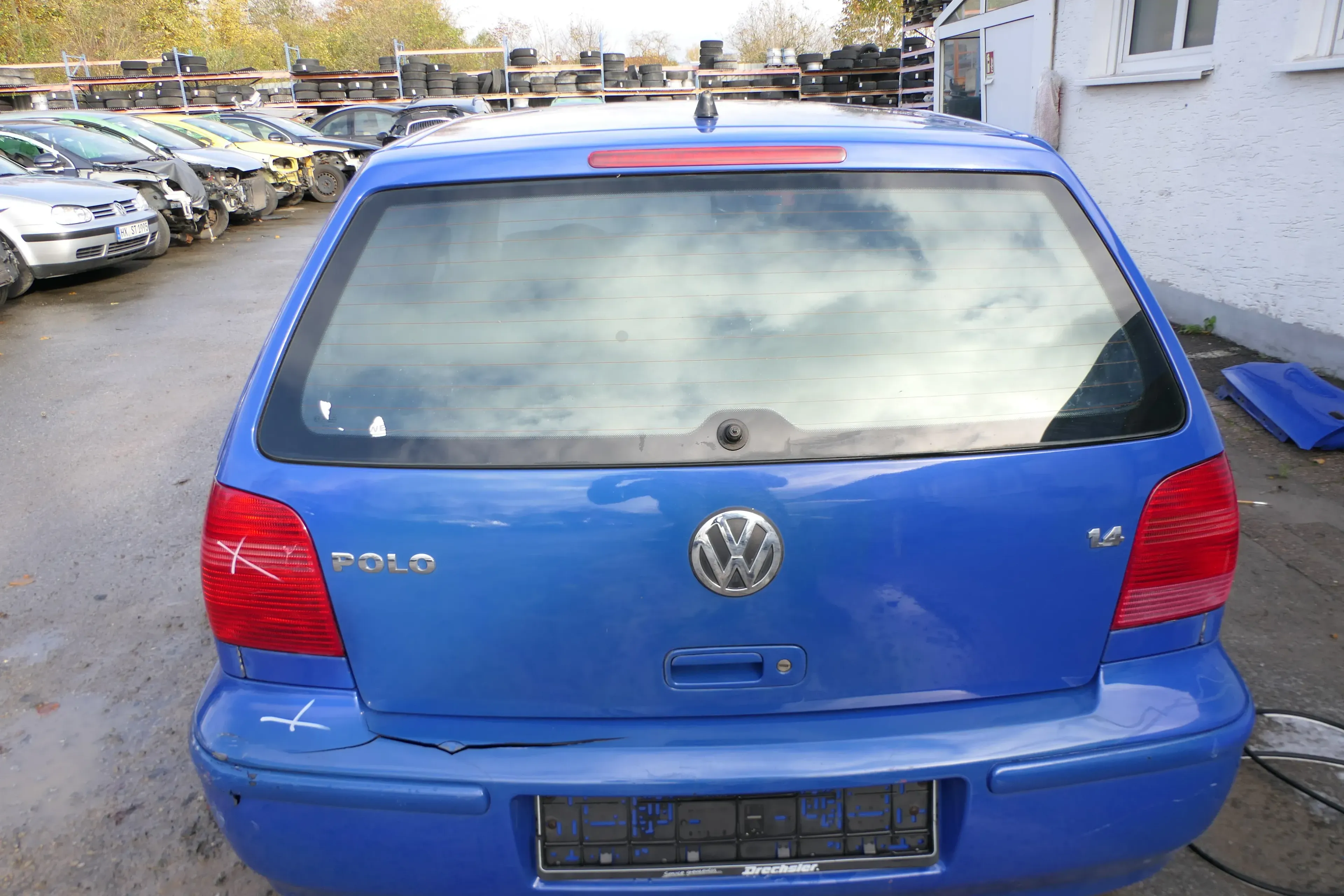 Polo 6N2 Heckklappe Klappe hinten Kofferraumklappe blau LW5Z Scheibe - Bild 1