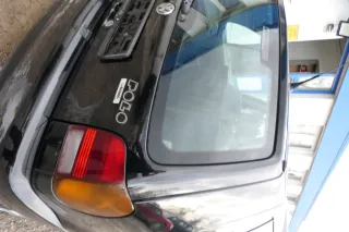 VW Polo 6N Heckklappe Klappe hinten Kofferraumklappe mit Scheibe schwarz LC9Z - Bild 2