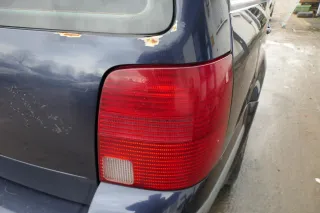 VW Passat 3B Kombi Variant Heckklappe Klappe hinten mit Scheibe blau LN5Y - Bild 7