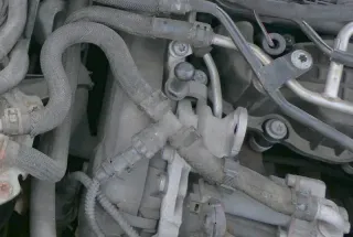 Golf 6 A3 8P 2,0 TDI Leitung Leitungen Kraftstoffleitung Rohre Rohr 1K0130307BA - Bild 1