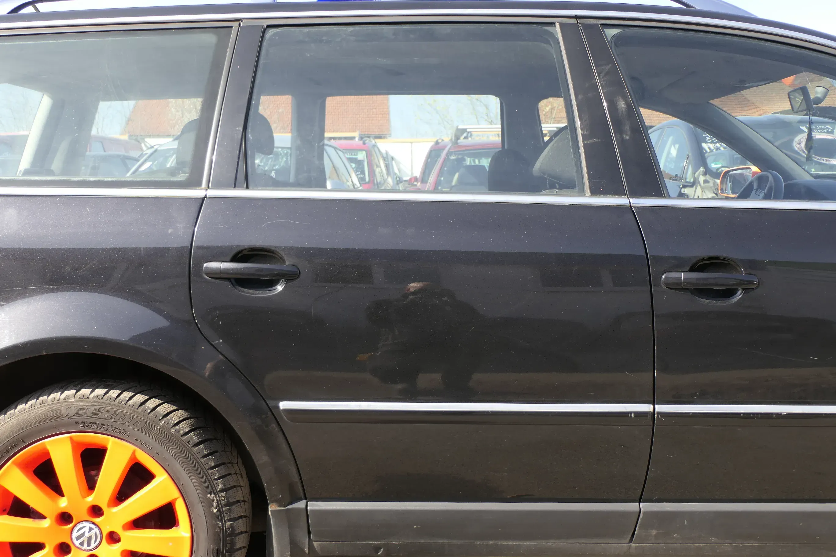 VW Passat 3B 3BG Kombi Variant Tür hinten rechts schwarz LC9Z - Bild 1