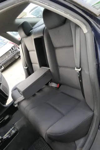 Audi A4 B6 B7 8E Limousine Sitz Rückbank Rücksitzbank hinten schwarz Kopfstützen - Bild 3