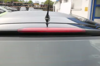 VW Polo 9N3 9N Heckklappe Kofferraumklappe Klappe schwarz L041 - ohne Anbauteile - Bild 5