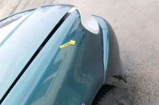 VW Polo 6N 6N1 Kotflügel vorne rechts grün LC6P - Mängel - Delle - Rost !!! - Bild 5