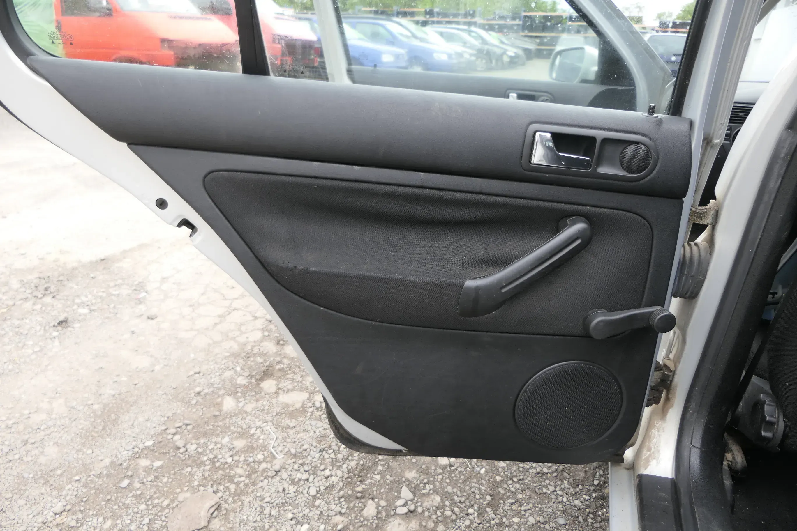 1x VW Golf 4 1J Limousine Türverkleidung Verkleidung Tür hinten links schwarz - Bild 1