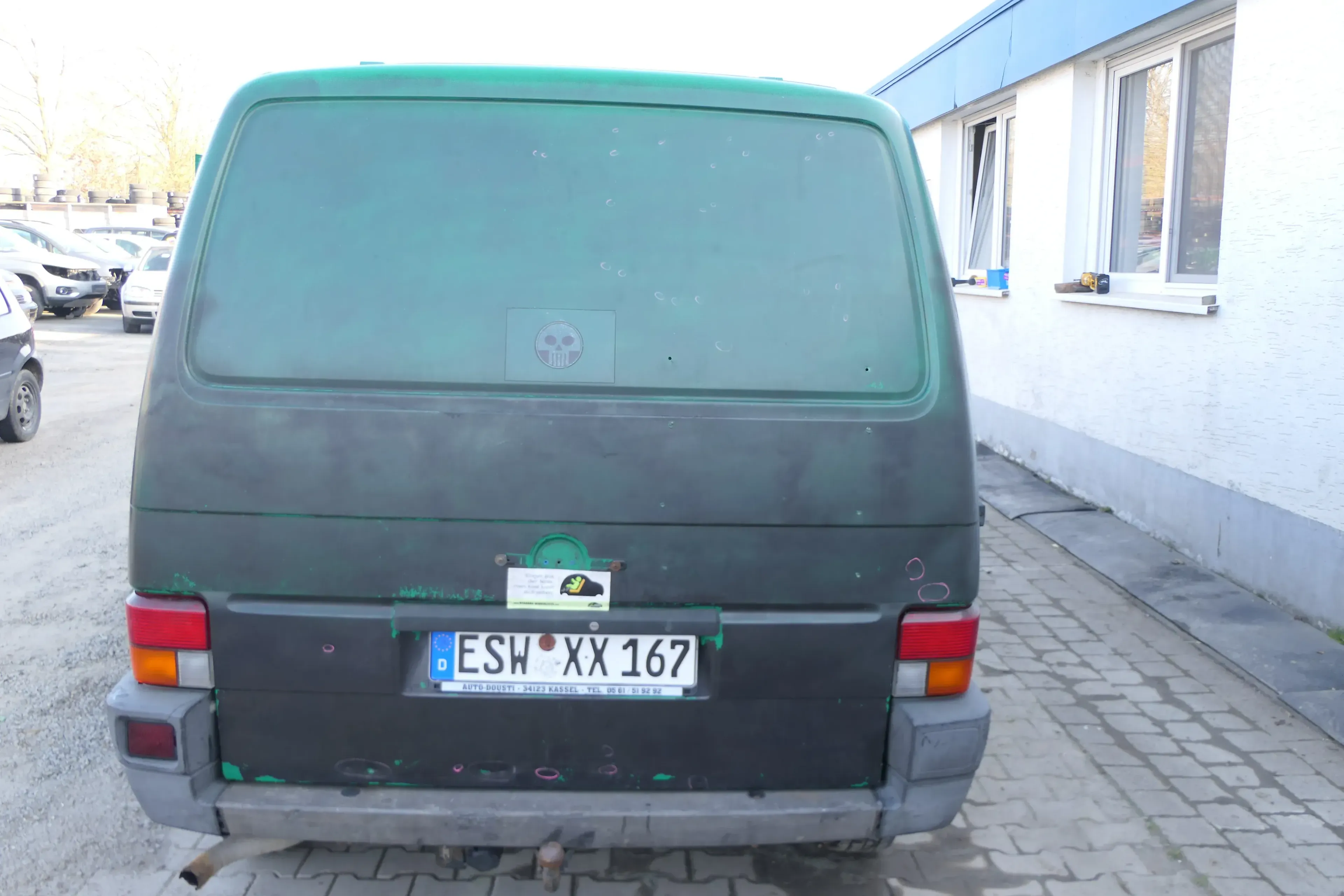 VW T4 Transporter Heckklappe Klappe hinten Kofferraumklappe grün schwarz Kasten - Bild 1
